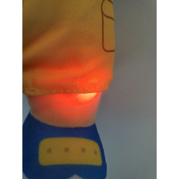 Coco Melon Interactive doll talks and lights up Guides to interact 12" - Picture 7 of 8